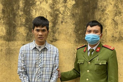 Khởi tố nam thanh niên phóng xe vượt chốt, đấm vào mặt cán bộ công an Hải Dương