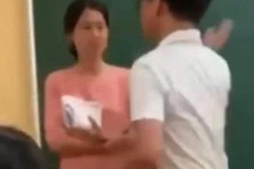 Nam sinh tát cô giáo ngay trong lớp học: Nguyên nhân xuất phát từ đâu?