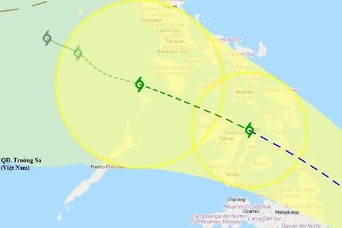 Bão Dujuan mạnh cấp 10 trước khi vào Biển Đông