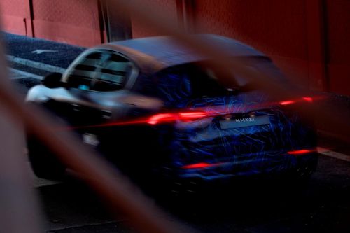 Maserati hé lộ thiết kế của mẫu SUV mới