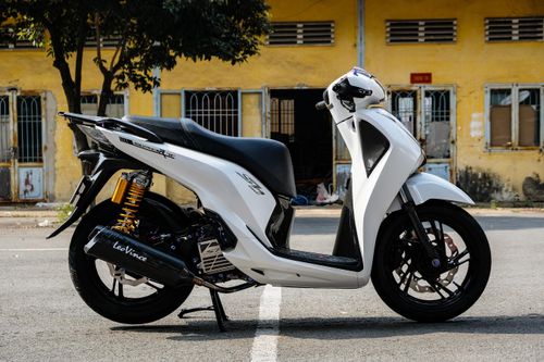 Honda SH 150i được độ hơn 200 triệu đồng tại TP.HCM