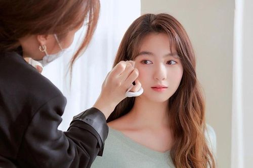 Nhan sắc tuổi 15 của sao nhí Hàn