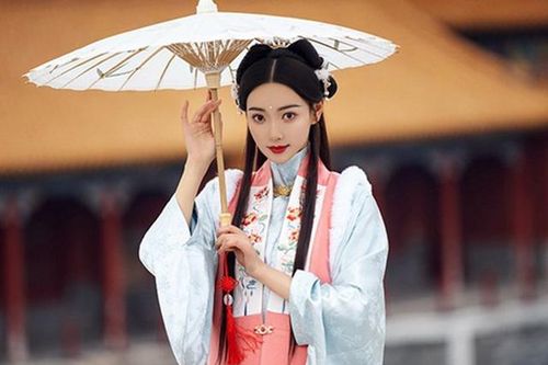Kết cục bi thảm của nàng quý phi đẹp như thiên tiên chỉ vì đi đứng ngang ngược
