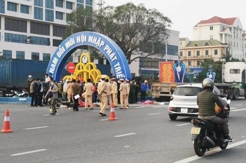 Tin giao thông đến sáng 20/2: 4 người tử vong, 4 người bị thương sau tai nạn