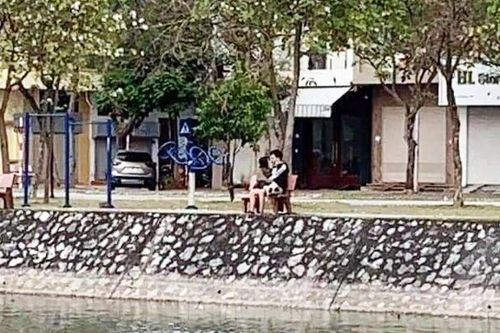 Ra công viên 'tâm sự', đôi bạn trẻ Hải Dương bị phạt 4 triệu đồng