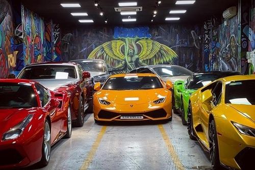 Bên trong garage siêu xe hoành tráng của giới đại gia Việt