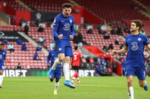 Chelsea bị níu chân trên sân Southampton