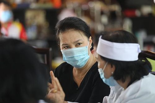 Chủ tịch QH Nguyễn Thị Kim Ngân chia buồn với gia đình ông Trương Vĩnh Trọng