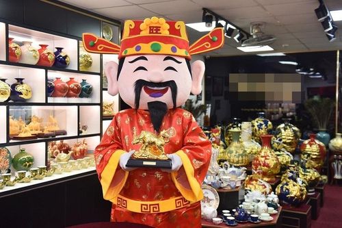 Vì sao mua vàng ngày Vía Thần lại may mắn cả năm?