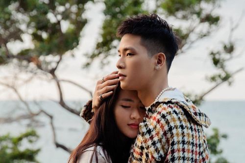 Giữa nghi án tình cảm với Hiền Hồ, Quân A.P khẳng định vẫn còn độc thân
