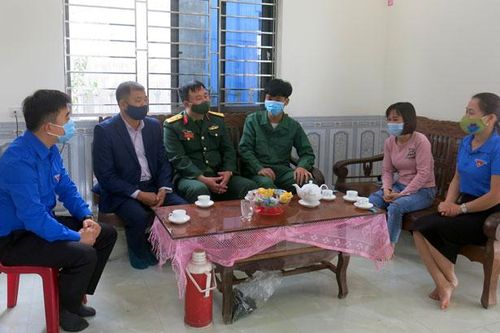 Nhiệt huyết cống hiến của tuổi trẻ