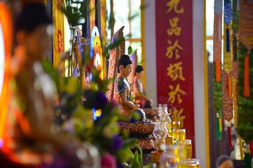 Đàn Dược Sư thất châu tại chùa Phú Hòa