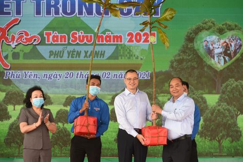 Bí thư Phú Yên: 'Phát triển nhanh hơn, xanh hơn và bền vững hơn'