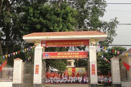 Nghệ An: 19 học sinh bị thầy giáo dạy Hóa tát vì không thuộc bài cũ