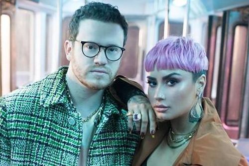 Demi Lovato quyết xuống tóc 'giải xui' nhưng buồn thay MV mới chẳng mấy ai quan tâm