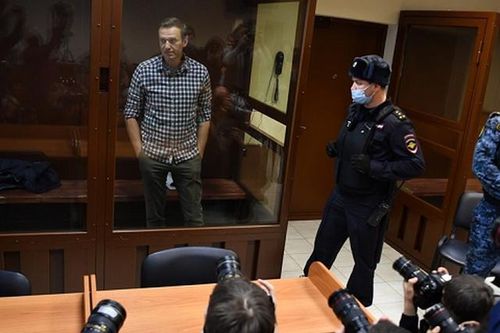 Nhân vật đối lập Nga Navalny bị phạt 12.800 USD