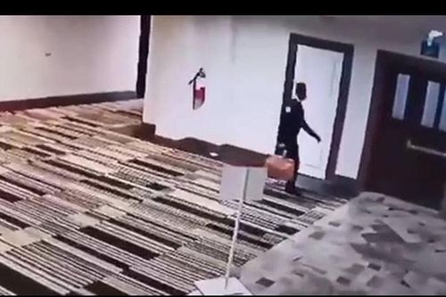Campuchia: Phát hiện thêm 15 ca Covid-19 mới, kêu gọi người liên quan đi xét nghiệm