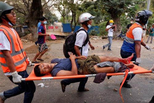 Thêm 2 người thiệt mạng khi cảnh sát Myanmar nổ súng vào đoàn biểu tình
