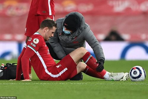 Liverpool thua đơn thiệt kép: Đến lượt đội trưởng Henderson chấn thương nặng