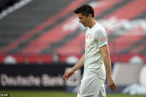 Bundesliga: Bayern Munich bại trận, Dortmund thắng tưng bừng