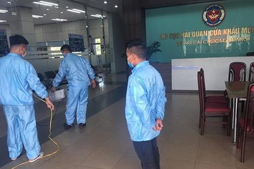 Hải quan cửa khẩu Móng Cái đẩy mạnh các biện pháp phòng chống dịch Covid-19