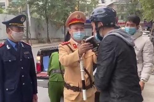 CSGT Hà Nội xử phạt 200 tỷ đồng sau 1 năm thực hiện Nghị định 100