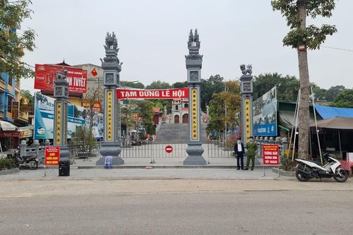 Đóng cửa phòng COVID-19, đền Bà Chúa Kho vắng khách đến 'vay lộc' đầu năm