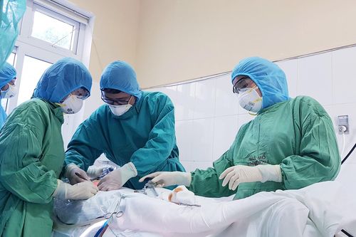 Sức khỏe của 19 bệnh nhân COVID-19 nặng, nguy kịch hiện ra sao?