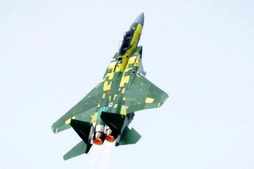 'Đại bàng thép' F-15EX 'leo dốc' thẳng đứng báo hiệu cái kết cho đối thủ