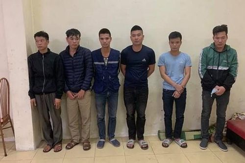 Rủ anh em trong phường mở sới bạc ngày đầu năm