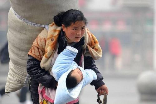 Tìm thấy người mẹ di cư trong bức ảnh chấn động 10 năm trước