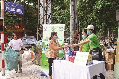Giảm thiểu ô nhiễm từ rác thải nhựa: Nhiều doanh nghiệp còn thờ ơ