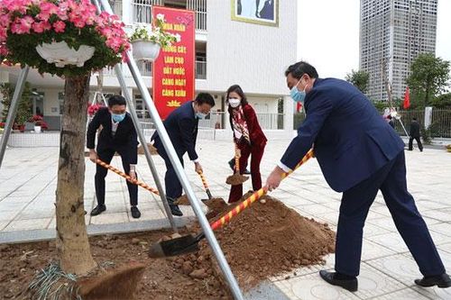 Hà Đông: Mỗi người, mỗi nhà trồng ít nhất 1 cây xanh
