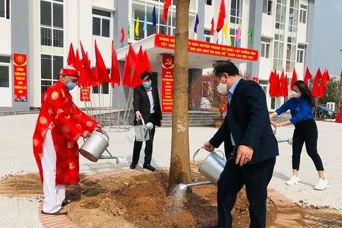 Huyện Thanh Trì phát động Tết trồng cây Xuân Tân Sửu 2021