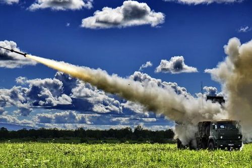 Căn cứ Mỹ ở Iraq bị nã pháo, Pantsir Nga khai hỏa đánh chặn 'hộ'