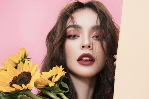 Mãn nhãn thời trang cá tính, sexy siêu đỉnh của 'bông hồng lai' Mlee