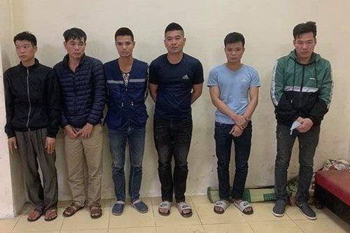Bắt quả tang 6 đối tượng tụ tập đánh bạc ăn tiền tại nhà
