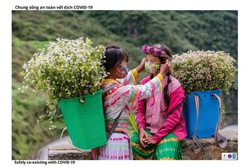 Thông điệp phòng, chống Covid-19 qua bộ ảnh đẹp về con người và văn hóa Việt Nam