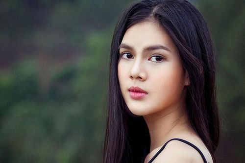 Người mẫu Ngọc Trinh: 'Buồn vì mối tình với cầu thủ kết thúc không đẹp'