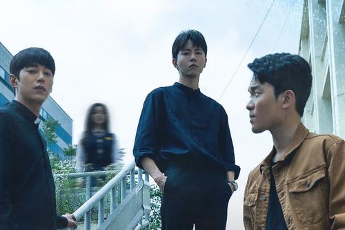 'Lời xưng tội số 8': Khép lại mùa Tết với phim ma học đường gây ám ảnh!