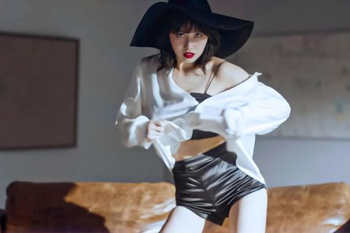 Fan 'dậy sóng' khi Momo chính thức phát hành video vũ đạo đầu tiên: Cùng lúc cân 2 phong cách khác nhau
