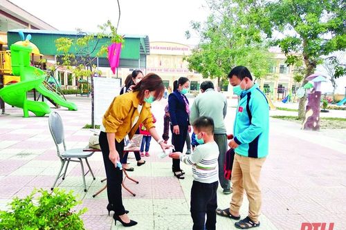 Bảo đảm 'mục tiêu kép': Dạy tốt, học tốt và phòng, chống dịch hiệu quả