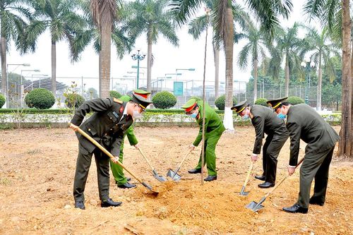 Công an tỉnh phát động 'Tết trồng cây' Xuân Tân Sửu 2021