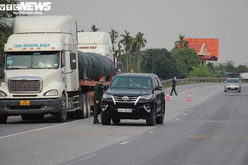 Hải Phòng kiểm soát chặt người ra, vào sau khi phát hiện ca nhiễm SARS-CoV-2