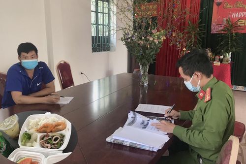 Đăng tin sai sự thật suất ăn trong khu cách ly, thanh niên bị phạt 5 triệu đồng