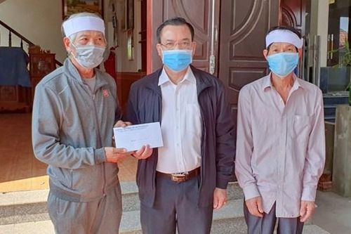 MTTQ tỉnh Quảng Ninh thăm hỏi gia đình 2 vợ chồng ngư dân tử vong trên biển
