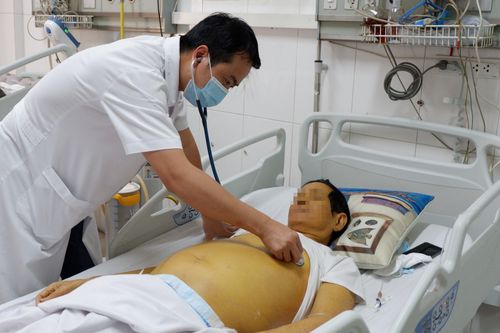 Bệnh nhân viêm gan nguy kịch vì tự ý bỏ thuốc