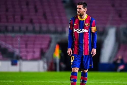 Lionel Messi: Ở lại Barcelona hay chuyển tới Man City?