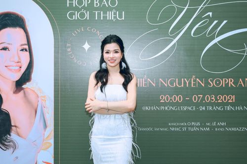 Hiền Nguyễn Soprano 'jazz hóa' thính phòng trong live concert 'Yêu'