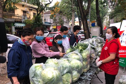 Phát động Chiến dịch 'Chung sức cùng người dân tiêu thụ nông sản'